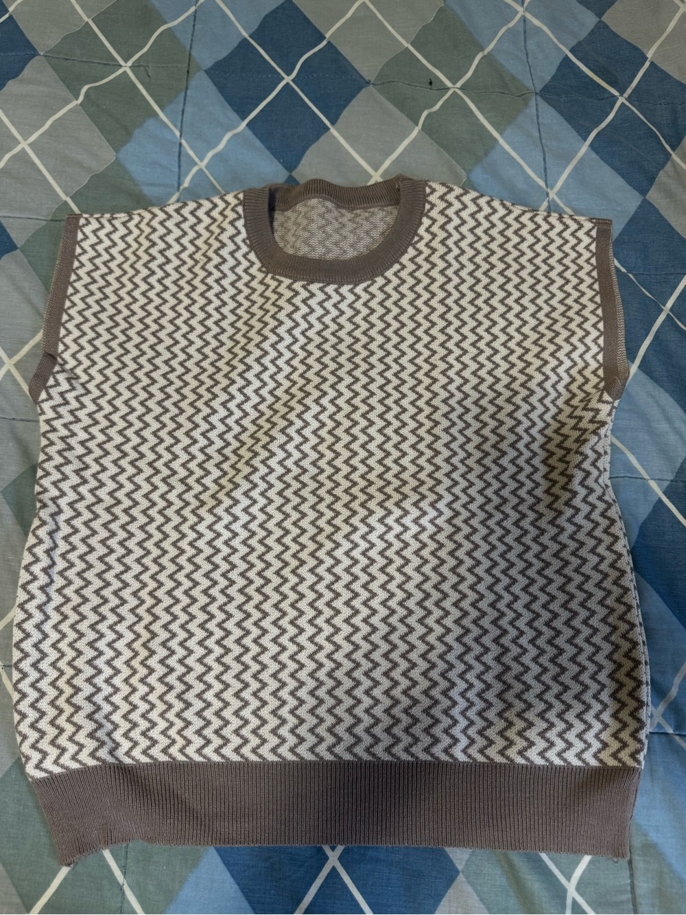 Kids Zigzag Knit Sleeveless Top — Gray & White